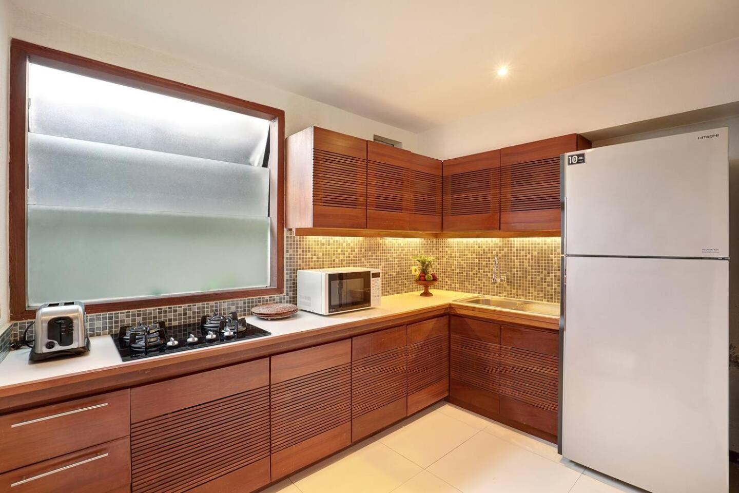 Super Value 4 Bedroom, Walk To Bintang Supermarket 세미냑 외부 사진