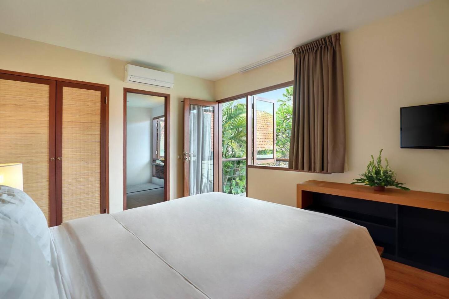 Super Value 4 Bedroom, Walk To Bintang Supermarket 세미냑 외부 사진