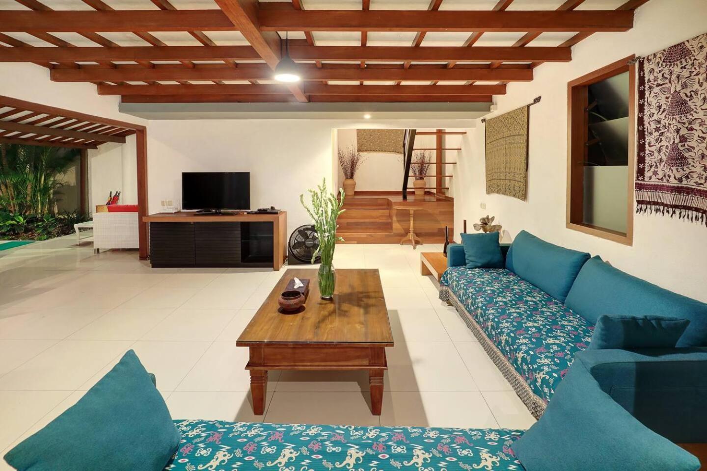 Super Value 4 Bedroom, Walk To Bintang Supermarket 세미냑 외부 사진